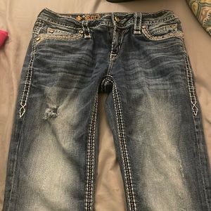 Women’s Rock Revivals Jeans Size 28